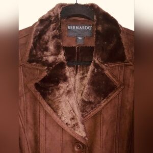 NWOT - Womens Bernardo Faux Fur Coat - Large